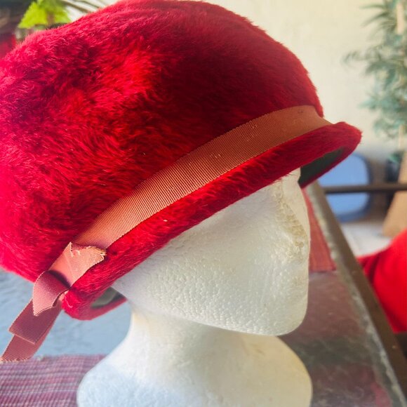 Vintage Christine Original Empress Faux Red Fur Hat with bow - Picture 2 of 6